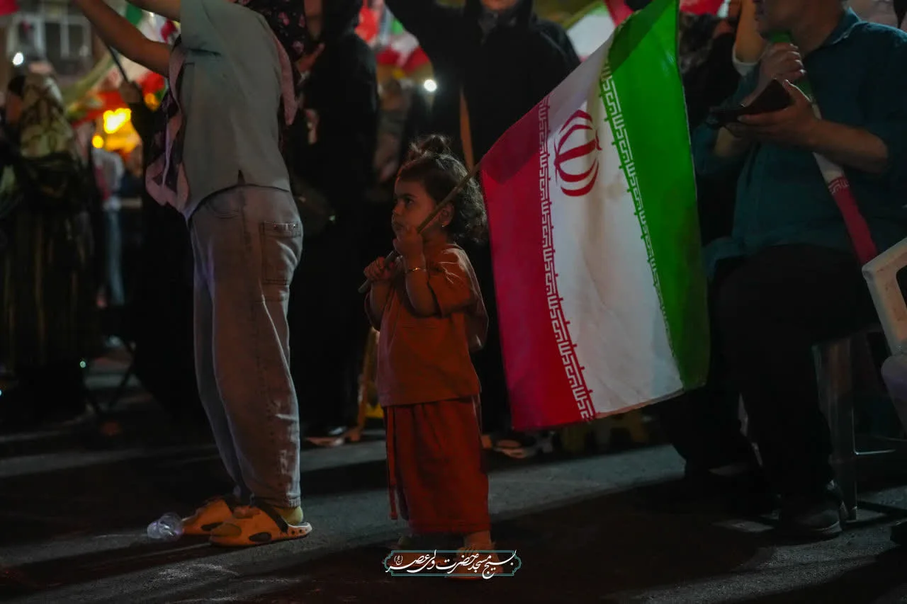 ✊حماسه سازان ایران مردم اند یک ملت، یک کشور...