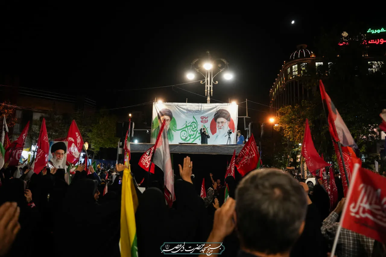 ما بادست های گره کرده می گویم  الله اکبر✊